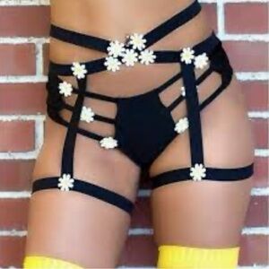IHEARTRAVES Daisy Harness Black One Size